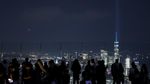 Memandang Panorama Kota New York dari Rooftop Gedung Lantai 100