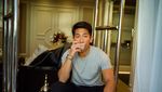Gaya Santai Pangeran Mateen, Putra Raja Brunei saat Nikmati BBQ