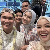 Tak sedikit netizen pun mendoakan kehidupan pasangan baru ini agar selalu berbahagia selamanya. Selamat Menikah Haikal AFI! Foto: Instagram