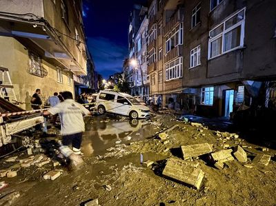 Potret Kerusakan Turki-Yunani Usai Diterjang Banjir Dahsyat