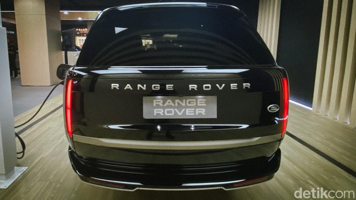 Potret Range Rover PHEV Terbaru buat Orang Tajir di RI, Iritnya ...