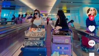 Gaya hidup yang ia tampilkan di medsos menjadi perhatian warganet. Banyak yang menyayangkan sikap ibu bhayangkari yang memberikan contoh yang baik untuk masyarakat. Foto: TikTok @luluk.nuril