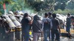 Tegang! Suasana Simulasi Pengamanan Pemilu di Bandung