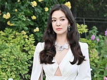 FIx! Song Hye Kyo, Jeon Yeo Been & Lee Jin Wook Main di Dark Nuns FIx! Song Hye Kyo, Jeon Yeo Been & Lee Jin Wook Main di Dark Nuns