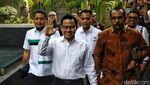 Tiba di KPK, Cak Imin Lambaikan Tangan ke Wartawan