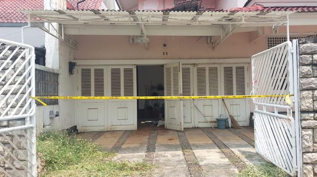 TPK Penemuan Mayat Diduga Ibu dan Anak di Cinere Depok