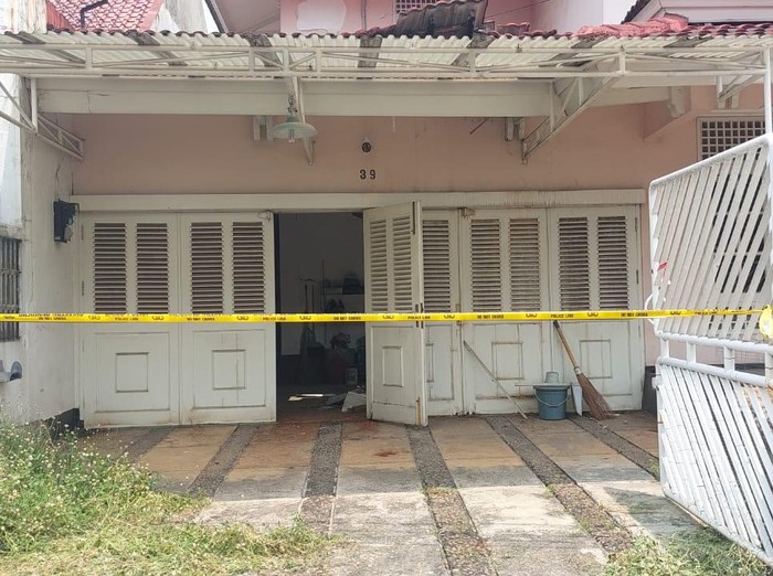 TPK Penemuan Mayat Diduga Ibu dan Anak di Cinere Depok