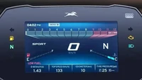 Panel instrumen tersebut mampu mengatur beberapa fitur, seperti kontrol traksi, kontrol jelajah, kecerahan lampu depan, dan musik melalui Bluetooth. Foto: Dok. TVS