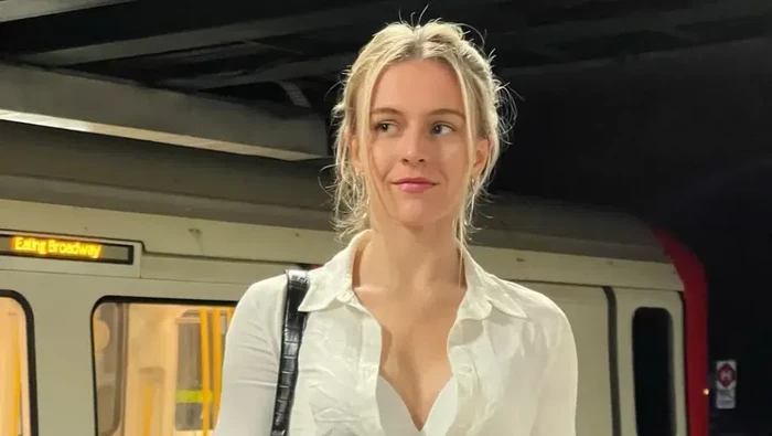 Daftar pertanyaan di formulir cari pacar model OnlyFans Vera Dijkmans.