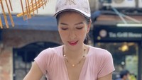 Video Benjawan itu bahkan sampai ditonton lebih dari 3,5 juta kali. Banyak orang salut dengan pekerjaannya sebagai penjual roti yang terlihat berat, tapi ia tetap gigih menjalaninya.