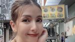 10 Potret Penjual Roti Cantik Viral di Thailand, Kini Jadi YouTuber!