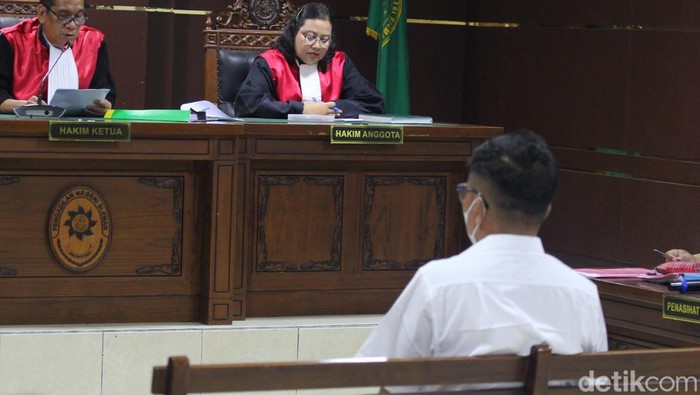Budi Mulyana divonis penjara 16 tahun penjara dan dibebankan membayar biaya restitusi sebesar Rp 19,3 juta oleh majelis hakim PN Sleman, Jumat (8/9/2023).