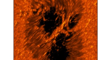 Salah satu gambar menarik yang dirilis DKIST pada Mei 2023 adalah bintik Matahari seukuran Bumi di permukaan Matahari yang sebenarnya merupakan lapisan atmosfer terendah yang disebut fotosfer. Foto: National Solar Observatory