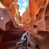 Teruntuk penggemar yang ingin memiliki outfit workout kembaran dengan Jennie BLACKPINK. Dia memakai sport tank dan hi-rise shorts dari Aritzia masing-masing seharga $48 (Rp 731 ribuan) dan $38 (Rp 578 ribuan).    Foto: dok. Instagram @jennierubyjane