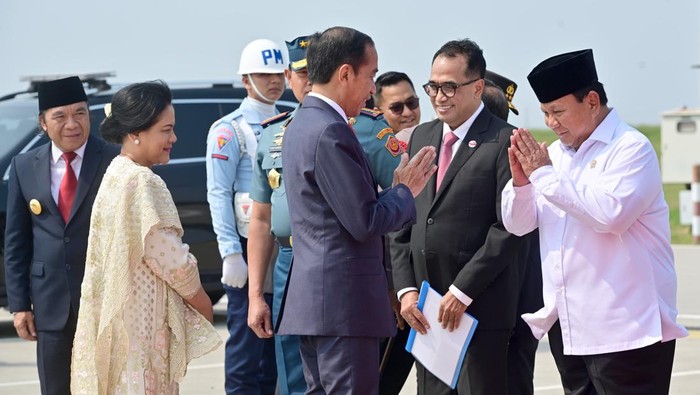Jokowi Bertolak ke India Hadiri KTT G20, Prabowo-Kapolri Lepas Keberangkatan (dok Biro Pers Sekretariat Presiden)