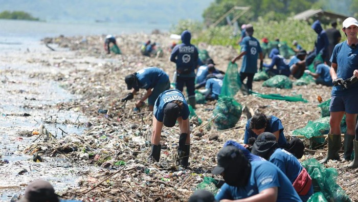 Kolaborasi Pemkab Banyuwangi bersama NGO Sungai Watch