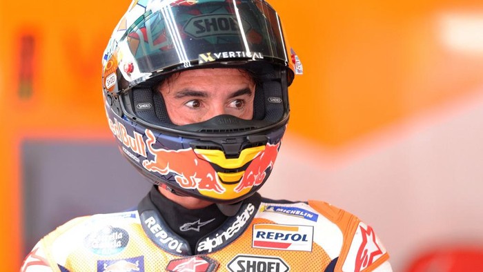 Honda Spanish rider Marc Marquez is pictured in the box after the second MotoGP free practice session of the Moto Grand Prix of Catalonia at the Circuit de Catalunya on September 1, 2023 in Montmelo on the outskirts of Barcelona. (Photo by LLUIS GENE / AFP)