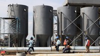 Proyek itu memanfaatkan air dari Sungai Bango untuk diolah menjadi air minum dengan kapasitas sebesar 200 lps (liter per second) serta ditargetkan rampung pada akhir 2023.  