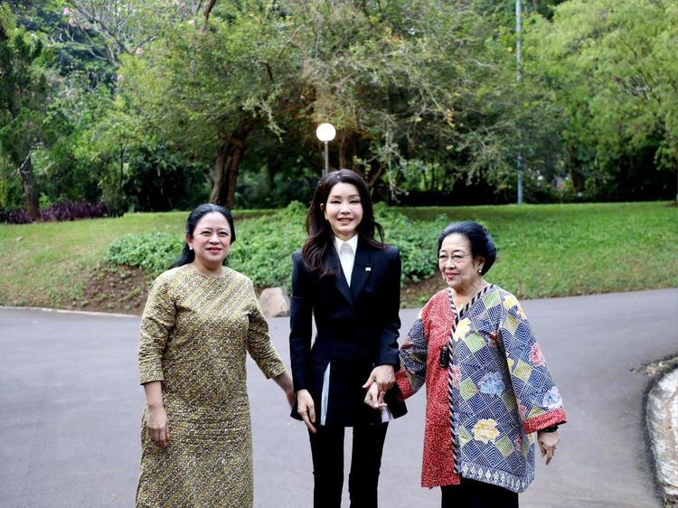 Momen Ibu Negara Korsel Kunjungi Istana Batu Tulis Bogor