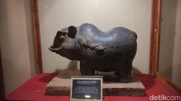 Museum Ganesya Malang dan koleksi bersejarah di dalamnya.
