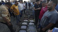 Juru bicara Hamas, Hazem Qassem, mengatakan keputusan Israel akan meningkatkan ketegangan yang sudah ada karena berlanjutnya blokade dan agresi Israel terhadap rakyat Palestina.  
