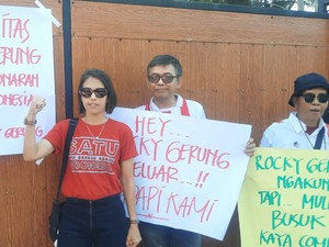 Profil Novie Bule, Pelabrak Rocky Gerung di Mabes Polri