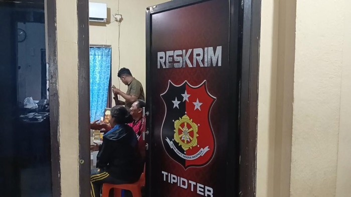 Paman dan ponakan di Parepare diamankan usai membakar lahan.