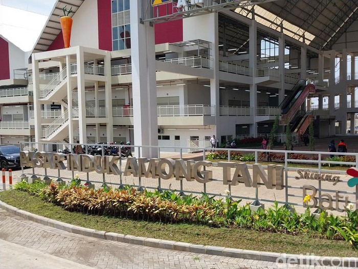 Pasar Induk Among Tani Kota Batu