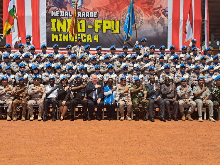 Potret Pasukan FPU Indonesia Terima Medal Parade UN Peacekeeping