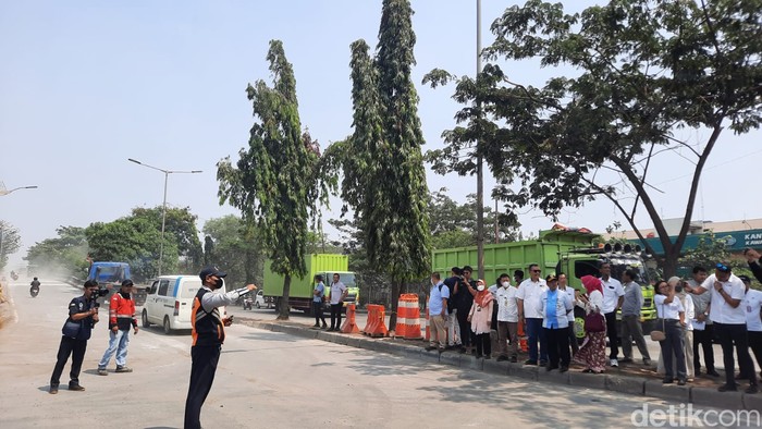 Pembukaan Jembatan Akses Marunda sisi selatan, 8 September 2023. (Annisa Aulia Rahim/detikcom)