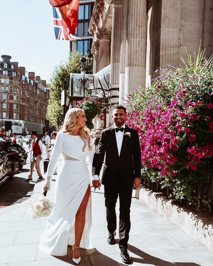 pernikahan taylor ward dan riyad mahrez