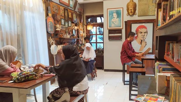 Perpustakaan Museum Huruf Jember.