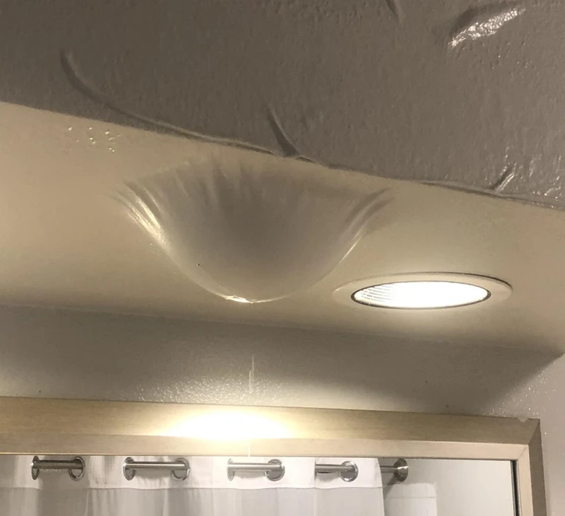 Mengalami suatu kesialan hari ini? Kamu tidak sendiri, orang-orang ini juga mengalaminya. Tetap semangat ya, detikers!