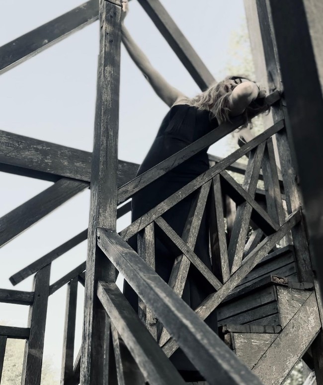 Ibu berusia 33 tahun itu tampaknya juga membatasi komentar di akun Instagramnya demi menghindari haters. Pasalnya tak sedikit yang menyayangkan keputusan Putri Anne untuk melepas hijab. Foto: Instagram/@anneofficial1990