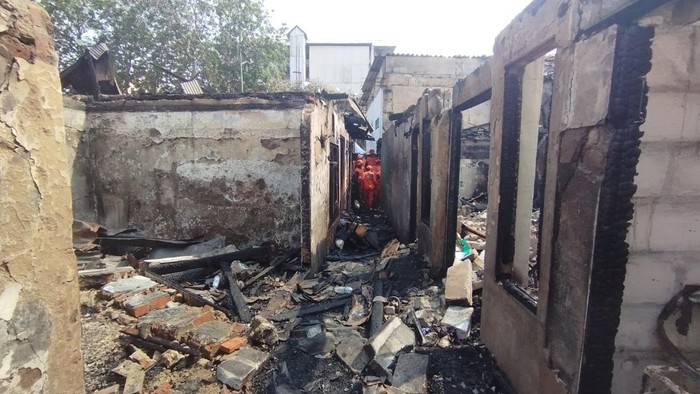 Rumah warga di Jalan Krendang Utara, Tambora, Jakarta Barat, kebakaran.