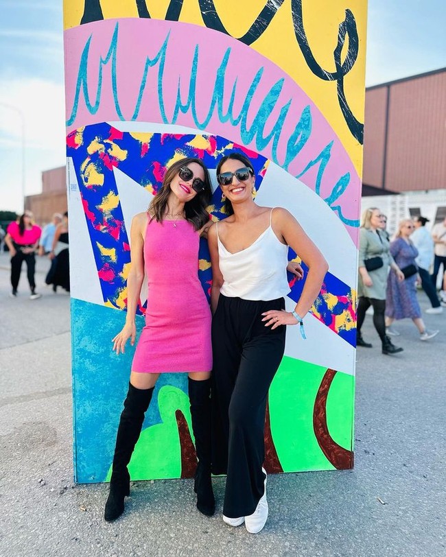 Meski berprestasi, mantan PM Finlandia itu sayangnya menuai sejumlah kontroversi selama kepemimpinannya. Sanna Marin bikin heboh karena video yang memperlihatkannya sedang menari dan menyanyi bersama teman-teman selebriti. Foto: Instagram