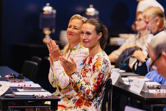 Waktunya untuk move on. Aku berkeinginan untuk melangkah ke peran yang baru. Aku juga percaya itu bisa bermanfaat untuk seluruh warga Finlandia. Aku percaya bahwa aku bisa melayani semua pemilih (di Finlandia) dengan baik dan mungkin lebih baik dalam tugas baru ini, katanya. Foto: Instagram