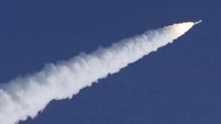 An HII-A rocket is launched from the launch pad at Tanegashima Space Center in Kagoshima, southern Japan Thursday, Sept. 7, 2023.  Japan launched a rocket Thursday carrying an X-ray telescope that will explore the origins of the universe as well as a small lunar lander.  (Kyodo News via AP)