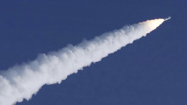 An HII-A rocket is launched from the launch pad at Tanegashima Space Center in Kagoshima, southern Japan Thursday, Sept. 7, 2023.  Japan launched a rocket Thursday carrying an X-ray telescope that will explore the origins of the universe as well as a small lunar lander.  (Kyodo News via AP)