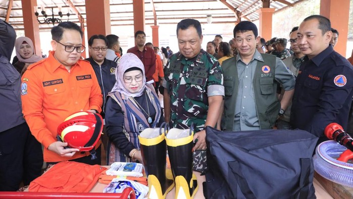 Sekdaprov Jatim Adhy Karyono
