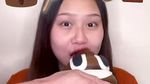 Seru! Jelang Melahirkan, Sisca Kohl Cicip Makanan Sesuai Emoji