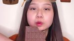 Seru! Jelang Melahirkan, Sisca Kohl Cicip Makanan Sesuai Emoji