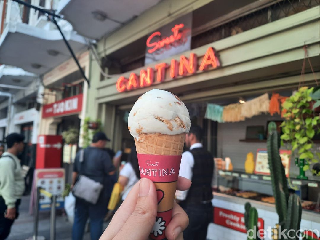 Sweet Cantina di Jalan Braga Bandung