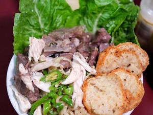 Selain Bakminya Enak, 5 Tempat Makan Ini Punya Bakso Goreng Renyah