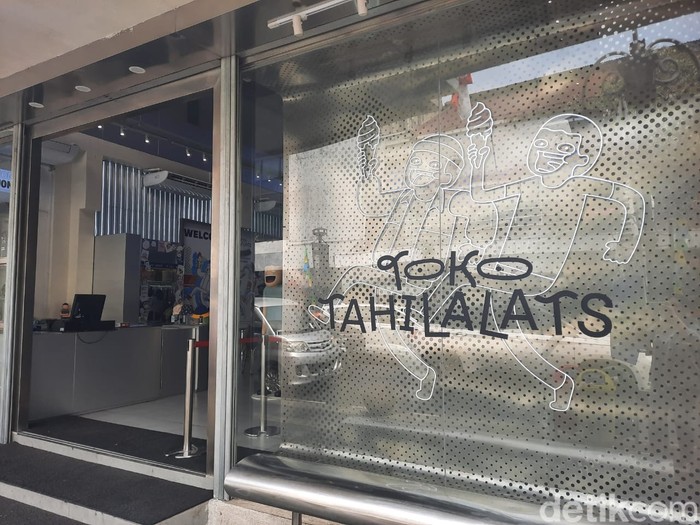 Toko Tahilalats di Jalan Braga Bandung