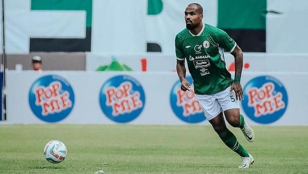 Bek PSS Sleman, Thales Lira.