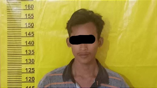 Buruh bangunan ditangkap karena mencuri kabel penangkal petir di gedung SD.