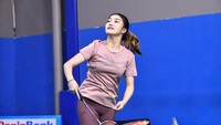 Bahkan para netizen rela di-smash Chandrika Chika. (Foto: dok Instagram)