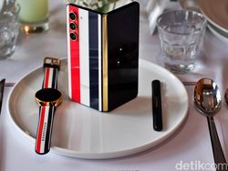 Mewah! Unboxing Samsung Galaxy Z Fold 5 Thom Browne Harga Rp 50 Juta