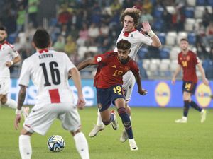Cetak Gol Saat Debut dengan Spanyol,Yamal Pecahkan Dua Rekor